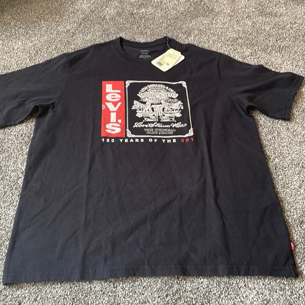 Levi’s shirt